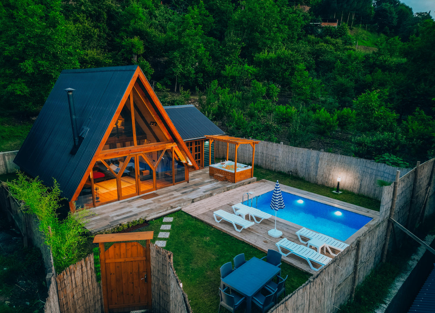 Voswos Etkinlik Evi Bungalov Konaklama